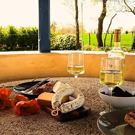 Calme, Jardin Clos, Chiens Bienvenus, Pres De Nantes Vakantiehuis Jans